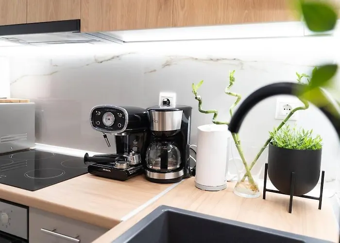 Piraeus Cozy Apartment For 4 Persons