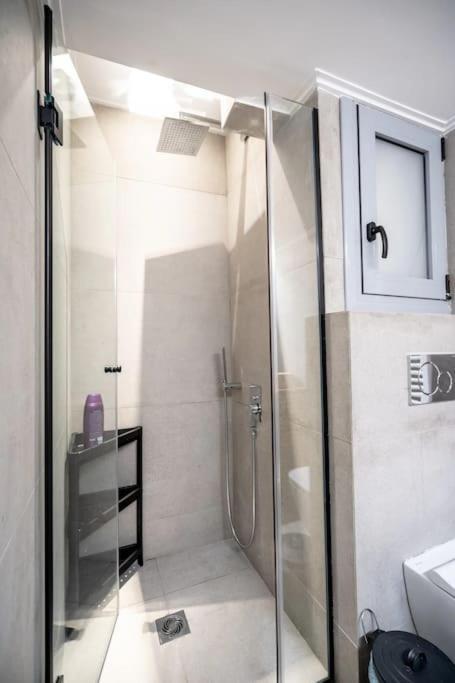 Cozy For 4 Persons * Piraeus