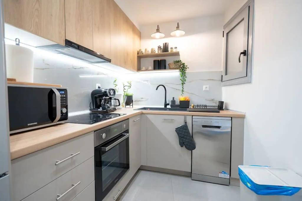 Cozy For 4 Persons Apartment *